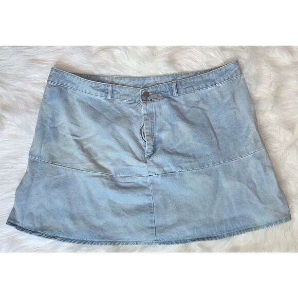 Light Wash Ruffle Hem Denim Skirt- Size 43in - Picture 2 of 3
